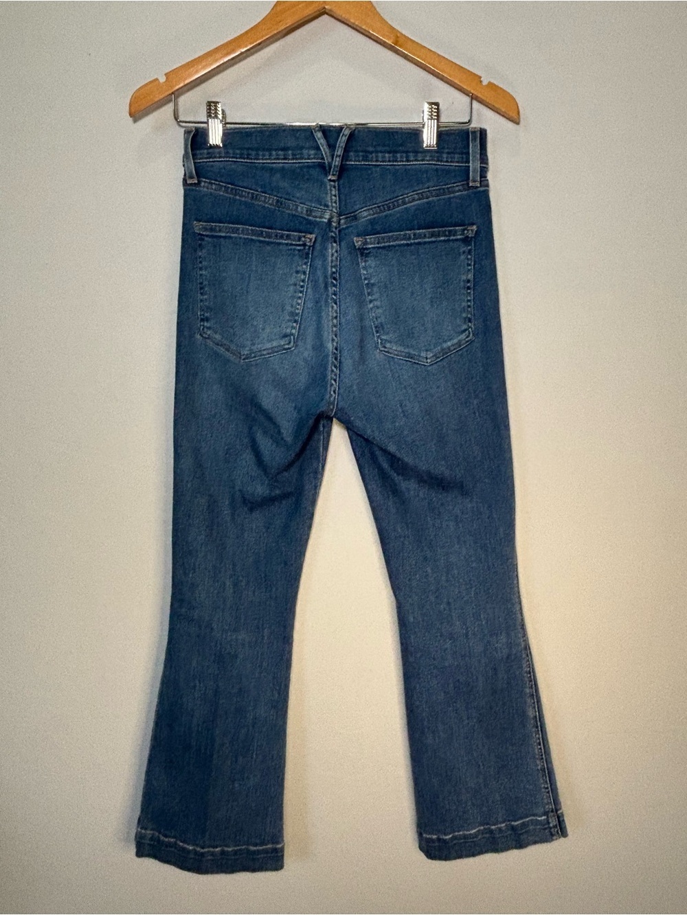 Veronica Beard Carson High Rise Ankle Flare Jeans Medium Wash Size 27 - Picture 5 of 10